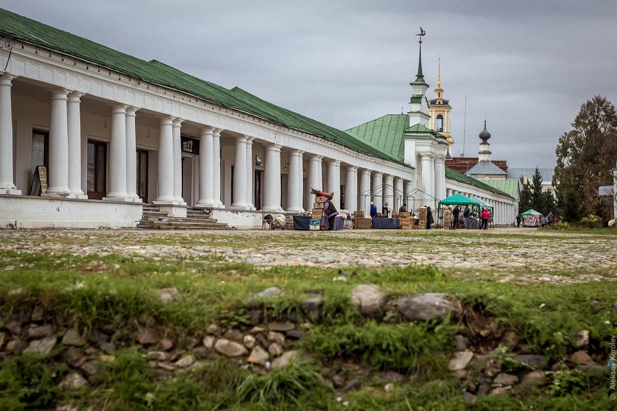 Торговая площадь, торговые ряды